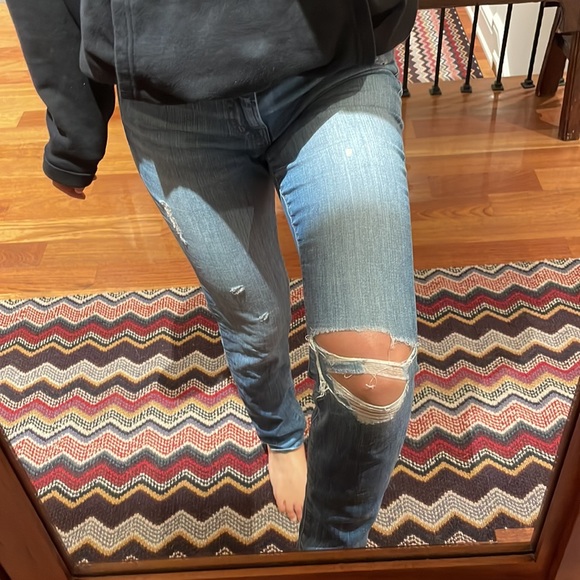 Low rise blue J Brand jeans - size 26 - Picture 3 of 5